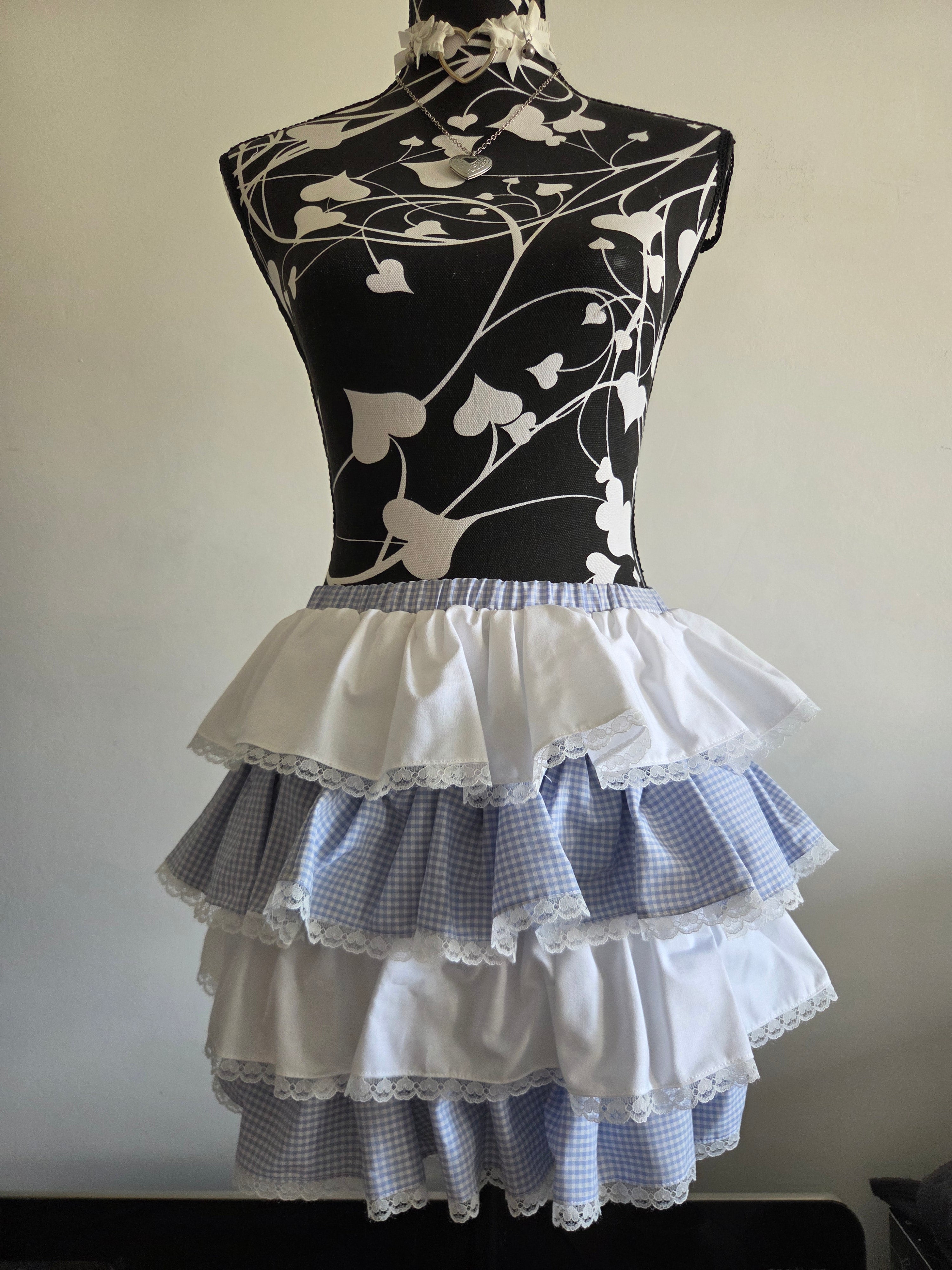 Falda de Volantes Por Capas Azul Claro y Blanco