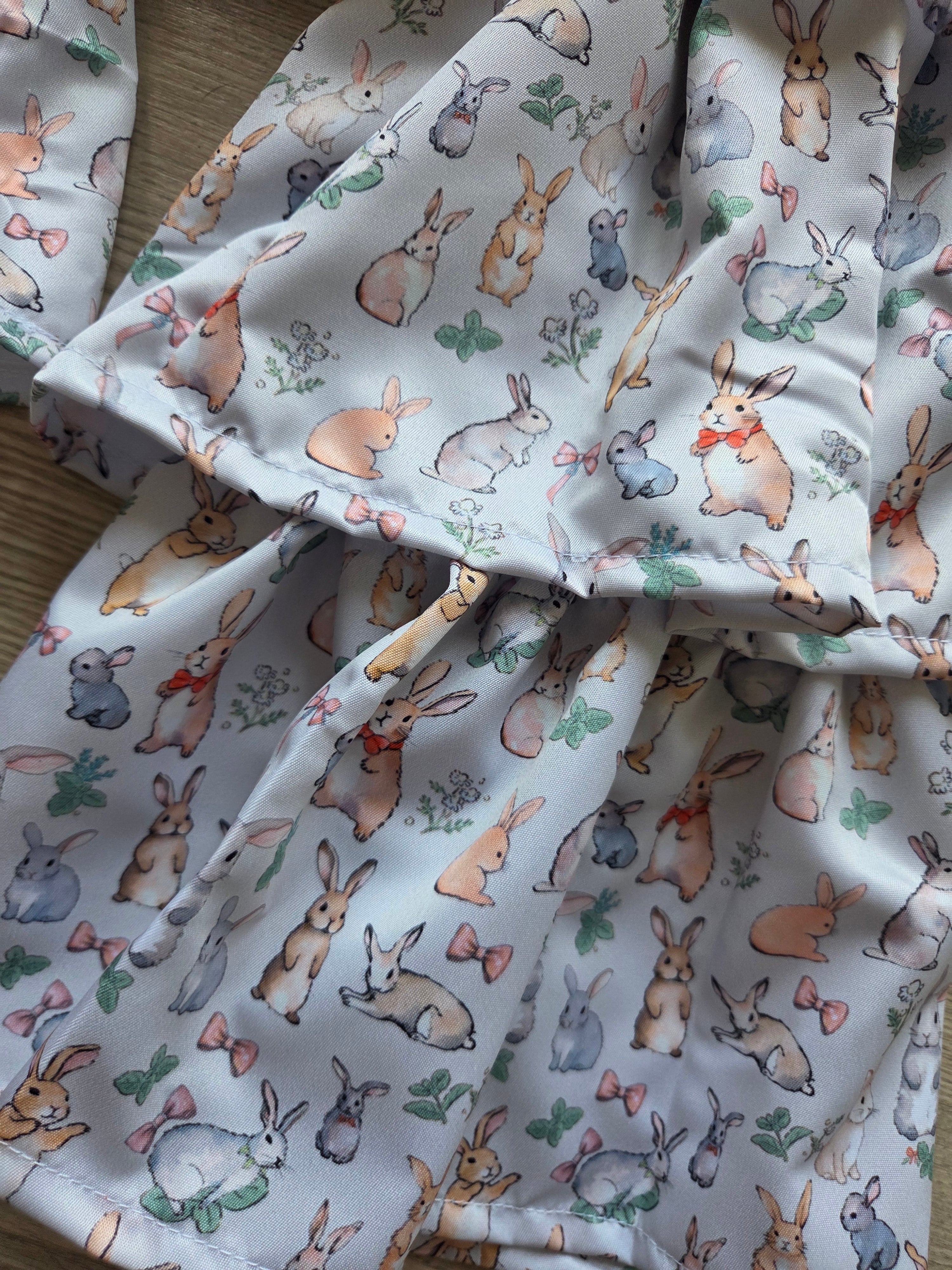 Conjunto Cute Falda y Calentadores Estampado de Conejitos
