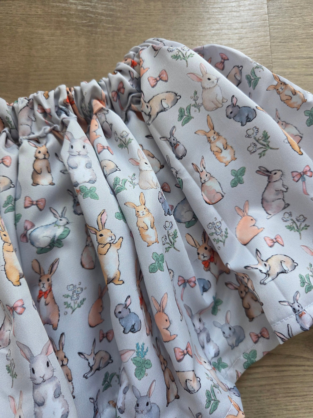 Conjunto Cute Falda y Calentadores Estampado de Conejitos